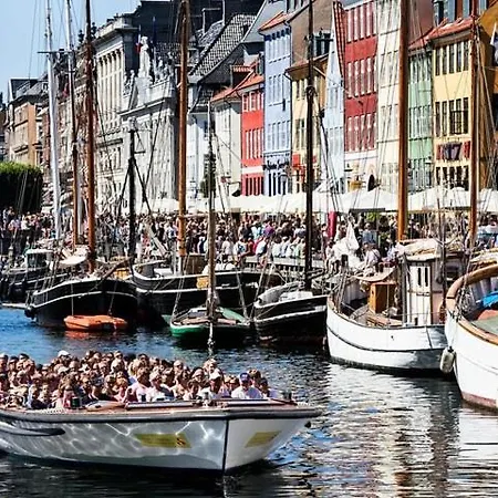 Kobenhavnk * Copenhagen